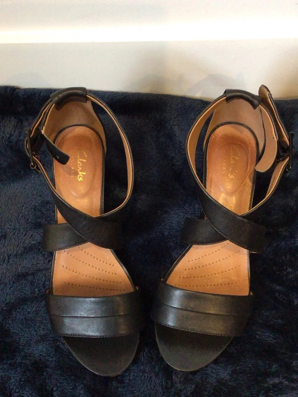 Clarks Black Leather Crisscross Buckle Sandals
